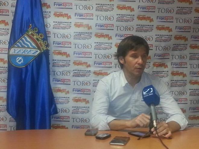 El técnico jerezano en rueda de prensa.