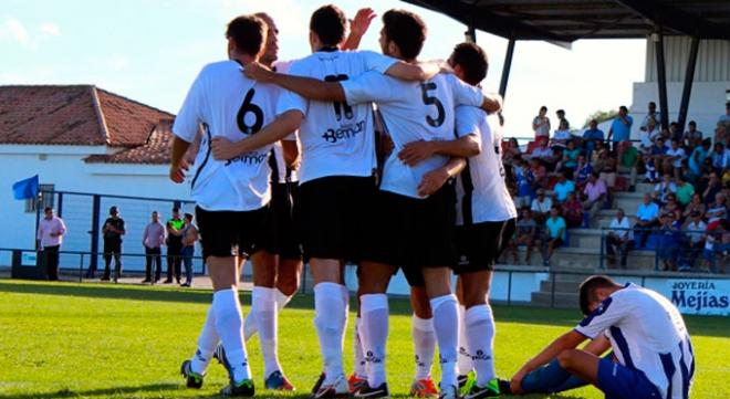 Rosillo hizo un 'hat-trick' en el estadio La Bodega.