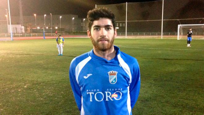 Nico volvió a jugar con el Xerez en Lebrija.