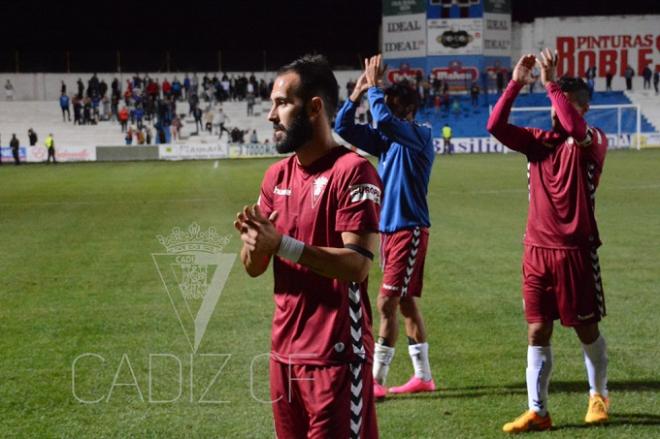 Andrés, tras el pitido final en Linares. (FOTO: Cádiz CF)