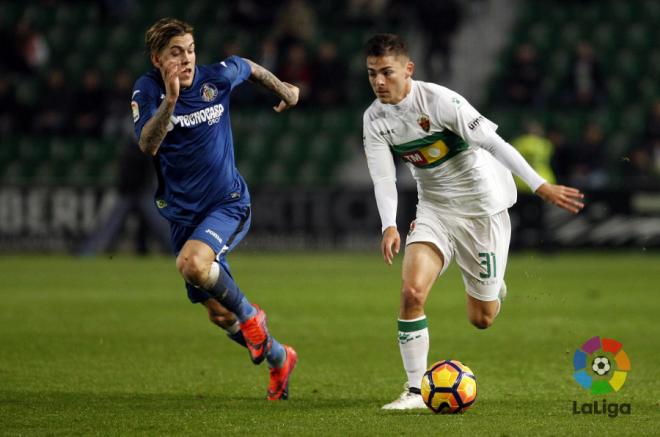 Liberto, durante un encuentro con el Elche (Foto: LaLiga).