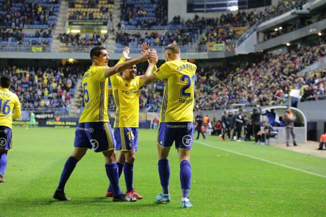 Jugadores del Cádiz celebran uno de los goles de esta temporada (Foto: Cristo García).