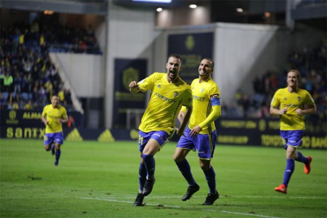 Carrillo celebrando su gol ante el Reus (Foto: Cristo García).