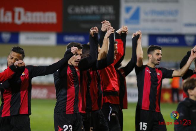 Los jugadores del Reus festejan un triunfo (Foto: LaLiga).