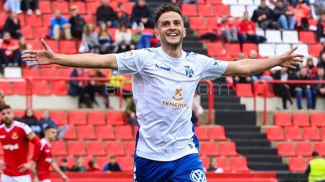 Villar celebrando un gol con el Tenerife (Foto: ElDorsal).