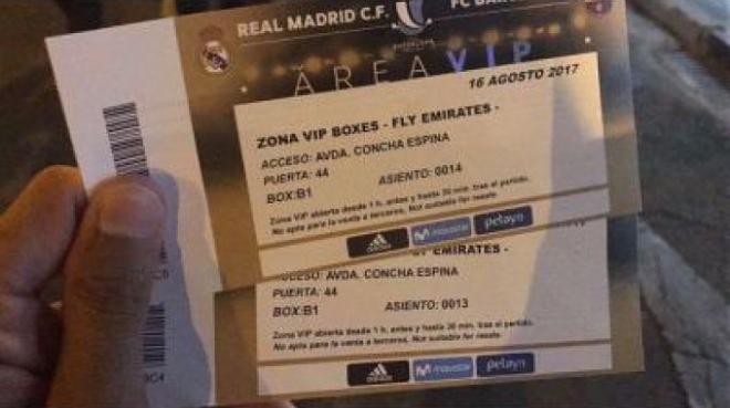 Imagen de las entradas de Barral para la Supercopa (Foto: @barraldb).