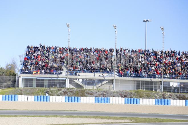 Aspecto de las gradas del Circuito de Jerez. (FOTO: Cristo García)