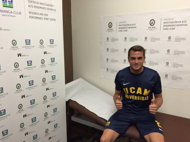 Imaz, en su examen médico en el UCAM (Foto: Vavel).
