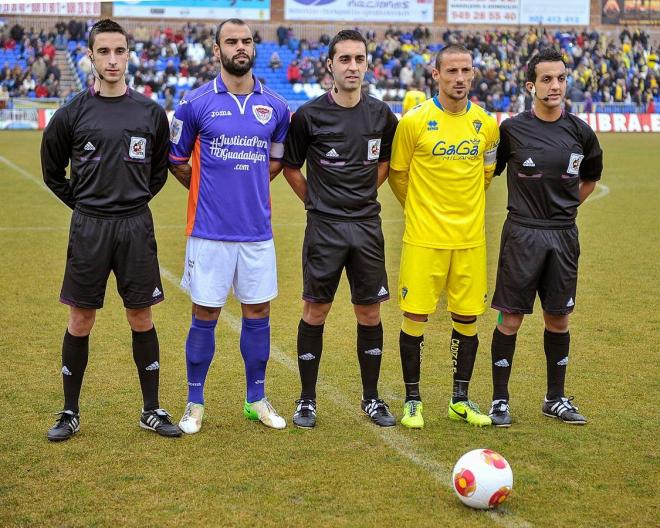 Villoria Linacero ya pitó al Cádiz en temporadas pasadas.