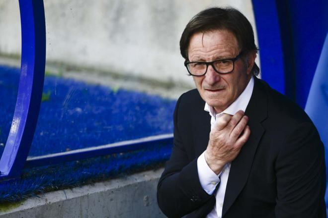 Anquela, en un partido esta temporada con el Real Oviedo (Foto: Laura Caraduje).