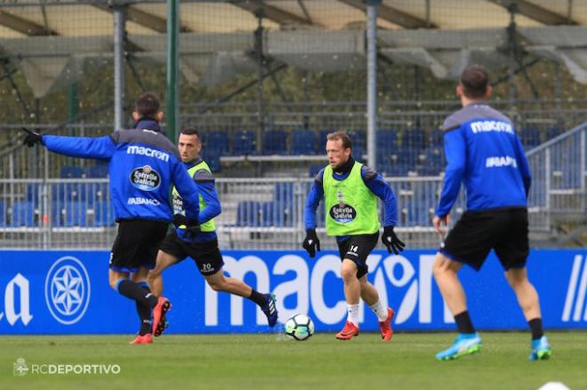 Los jugadores del Dépor durante el entrenamiento (Foto: RCDC).