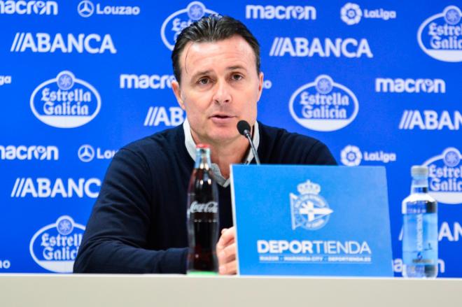 Cristóbal Parralo, técnico del Deportivo (Foto: Óscar Cajide).