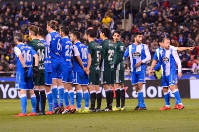 El once del Deportivo contra el Real Betis (Foto: Óscar Cajide).