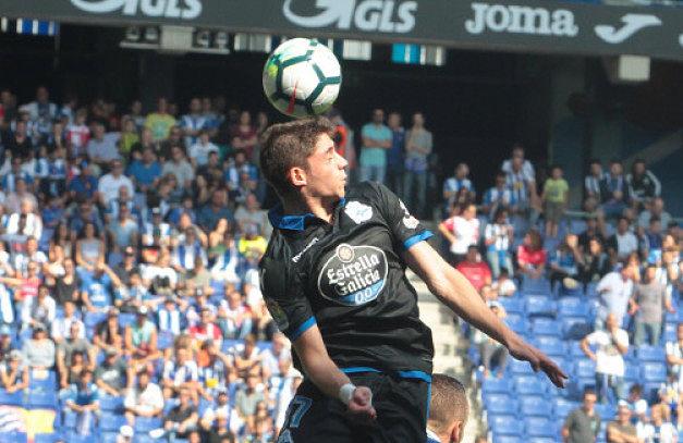 Valverde disputa un balón en el duelo (Foto: LaLiga).
