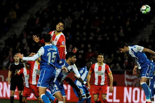 Momento del gol de Juanpe en el Girona-Dépor (Foto: EFE).