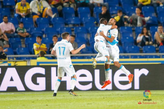 Borges celebra uno de sus goles con Bakkali y Valverde (Foto: LaLiga).