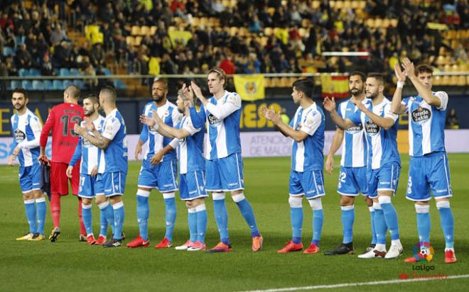 Los jugadores del Dépor saludando antes del partido (Foto: LaLiga).