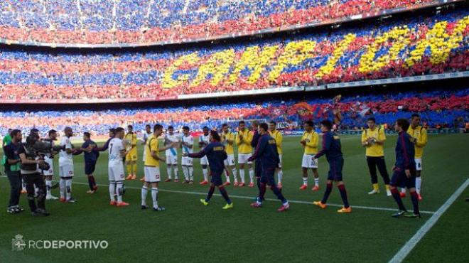 El Deportivo le hace el pasillo de campeón al Barcelona en el Camp Nou (Foto: RCD).