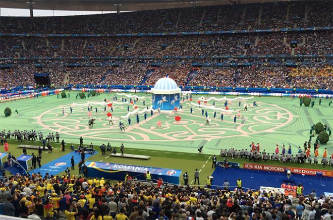 El Stade de France acoge el partido inaugural.