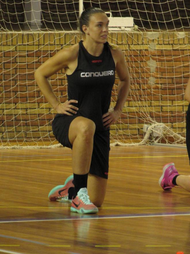 Lucila Pascua en un entreno con el Conquero.