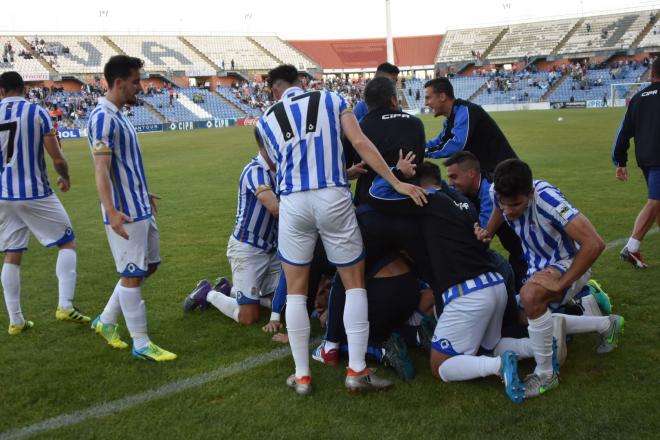 Celebración del gol de Ernesto | Tenor