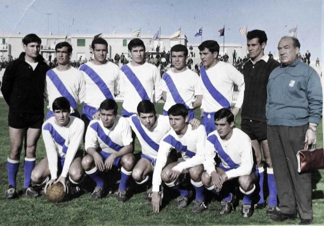 Mítico Atlético Onubense de los años 60 | @recreoficial