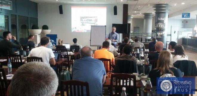 El colectivo de aficionados estuvo representado en el foro que organizó SDEurope en el estadio del Schalke04