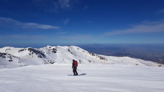 Todavía se puede esquiar en Sierra Nevada.