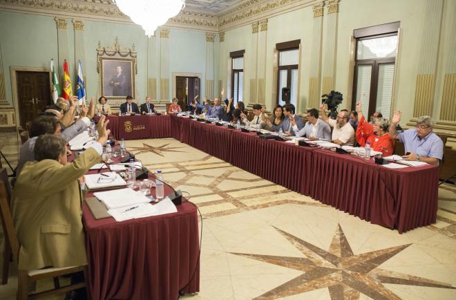 Pleno del ayuntamiento de Huelva