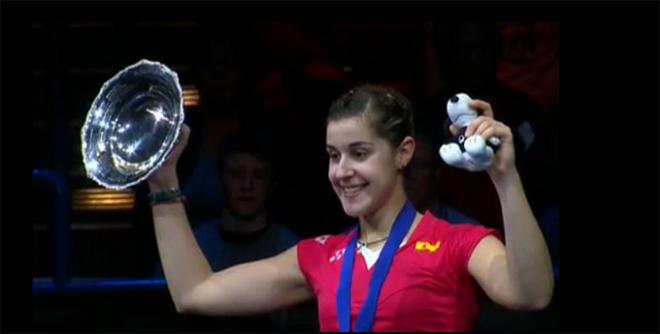 Carolina celebra el título del All England.