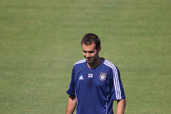 El lateral Víctor Díaz en un entrenamiento.