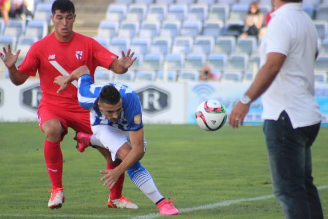 El luso no se sentará más en el banquillo del Recre.