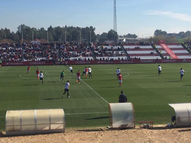 Instante del Sevilla Atlético-Recre.