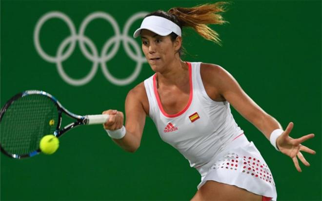 Muguruza, ante Pons.