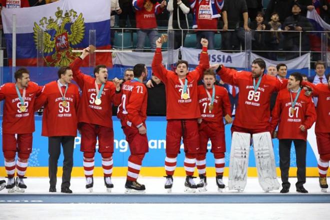 Los jugadores rusos celebran la victoria.