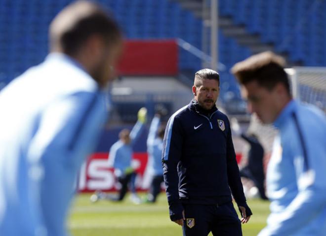 Simeone, durante el entrenamiento (FOTO: Atlético de Madrid).