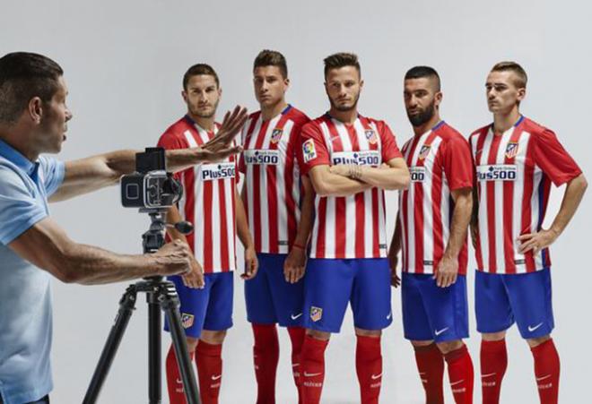 Imagen de la campaña de la nueva equipación.