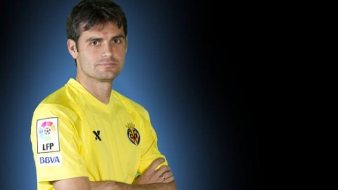 Dorado cambia el Villarreal por el Rayo.