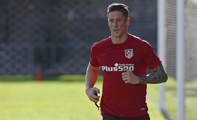 Torres, durante un entrenamiento con el Atlético.