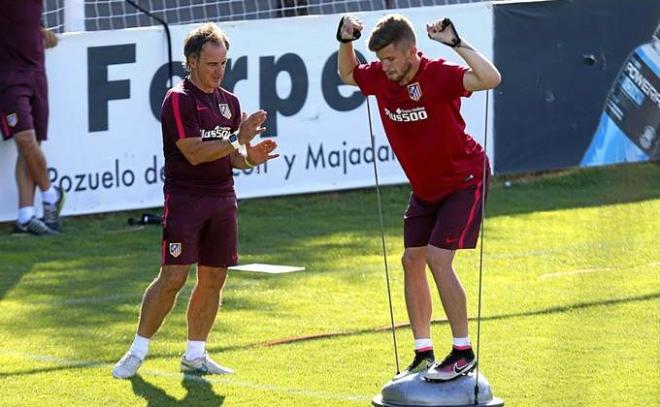 El 'Profe' Ortega en un entrenamiento de la temporada.