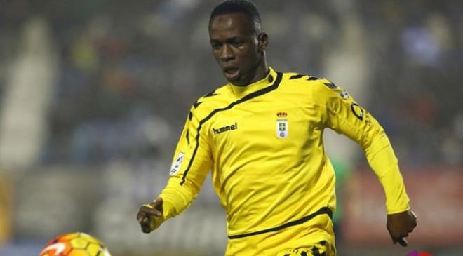 Mamadou Koné, con la camiseta del Oviedo.