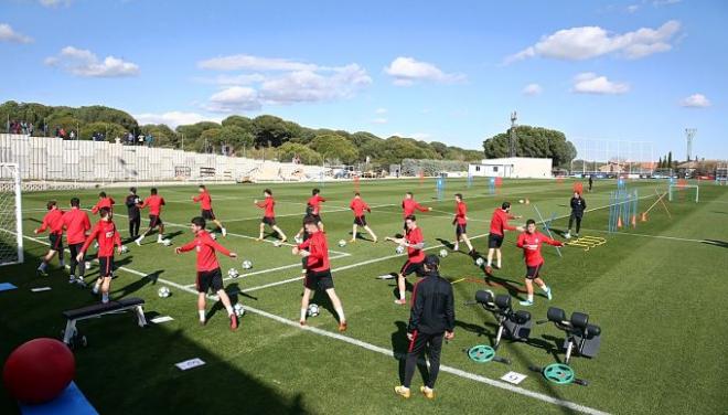 Los jugadores del Atlético, en la sesión de este jueves.