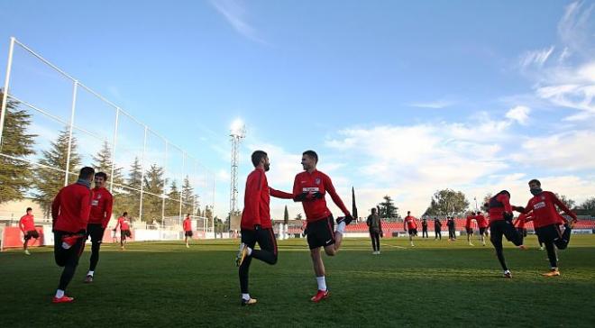 Los jugadores, durante la sesión de hoy (Foto: ATM).