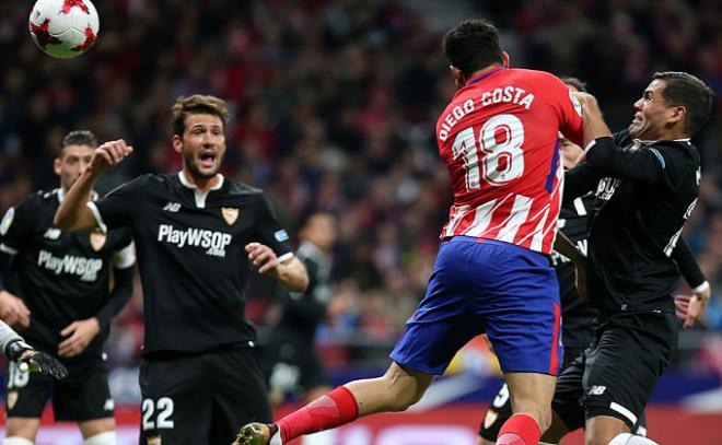 Diego Costa, en la acción del gol anulado (Foto: ATM).