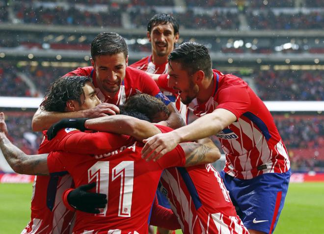 Los jugadores del Atlético celebran un gol ante el Getafe.