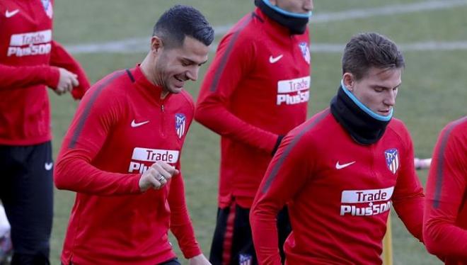 Vitolo y Gameiro, en una sesión del Atlético.
