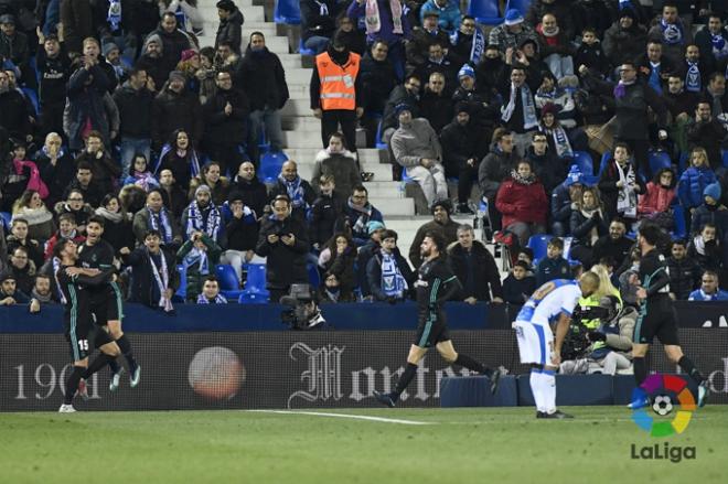 Theo y Asensio, celebrando el gol de la victoria (Foto: LaLiga).