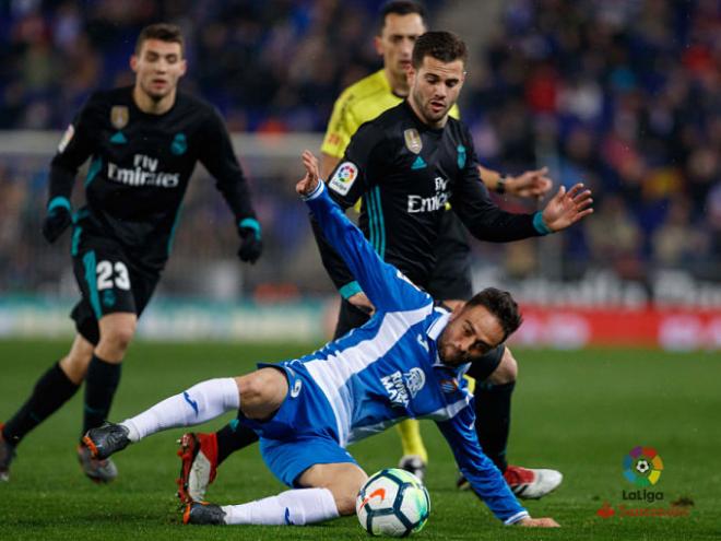 Nacho, en una acción del Espanyol-Real Madrid.