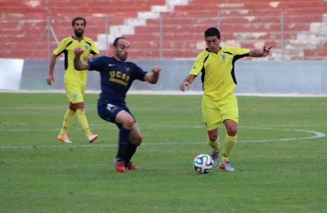 Sergio Narváez, en un lance del partido.