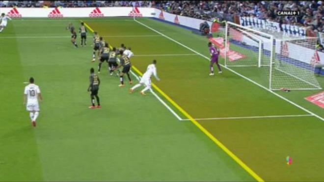 Imagen del más que posible fuera de juego de Ramos.